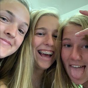 Meet your Posher, Nina